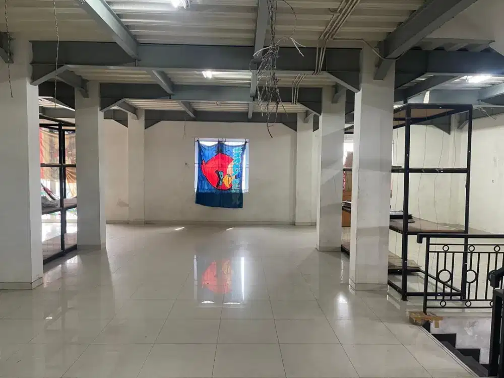 Disewakan Cepat Rumah Kantor Plus Gudang Tomang Jakarta Barat