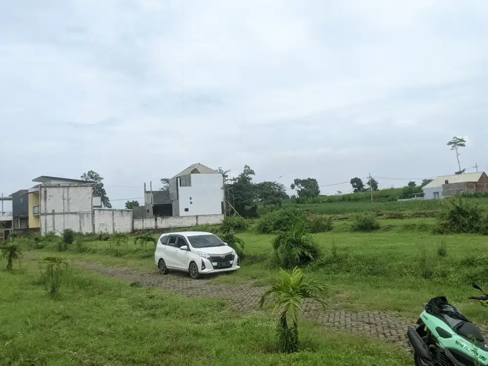 Tanah Malang dekat Pintu Tol Pakis dan Bandara cocok untuk Hunian