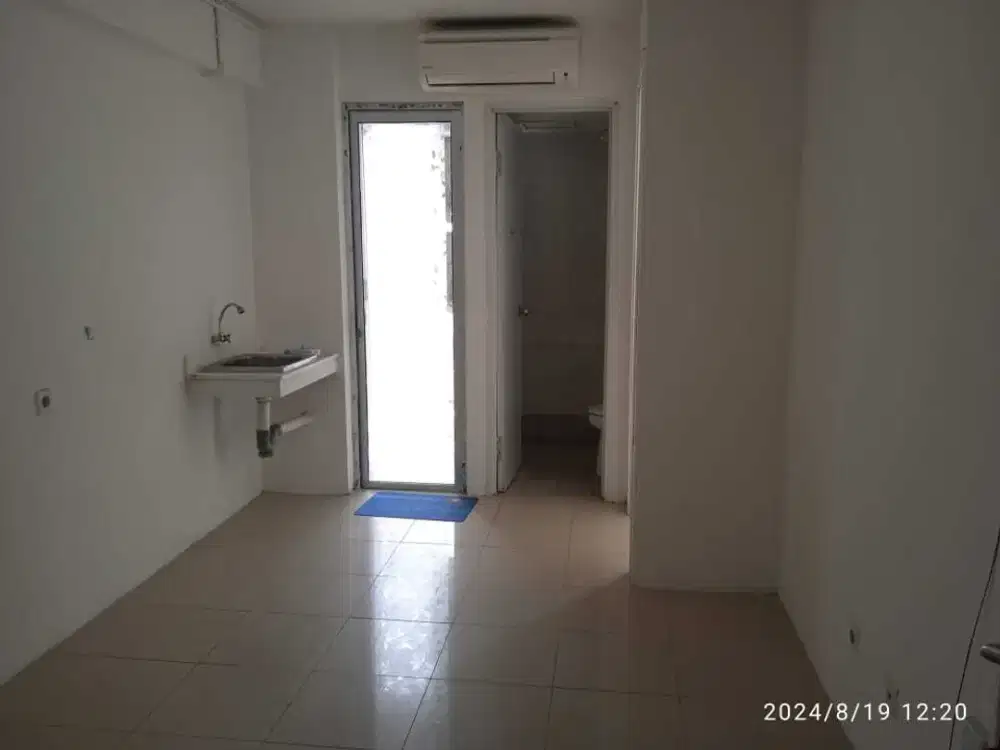 Apartemen Bassura City 2br kosongan ada AC