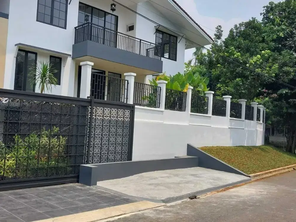 Dijual Rumah Mewah, Hoek, Ada AC, Swimming Pool di Pondok Indah