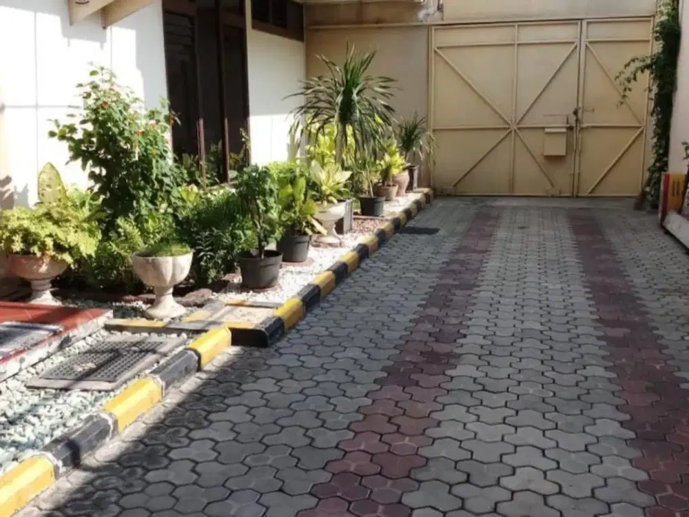 Karang Empat Dijual Rumah Lama