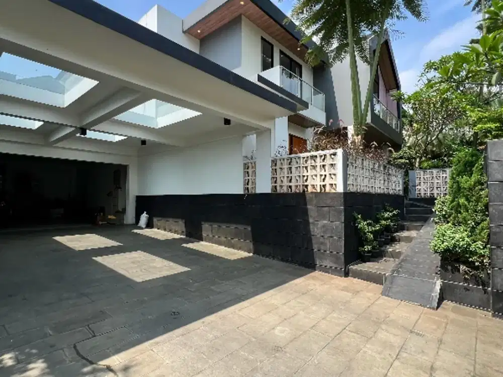 Cinere Modern Tropical House Dalam Komplek Row Jalan Lebar