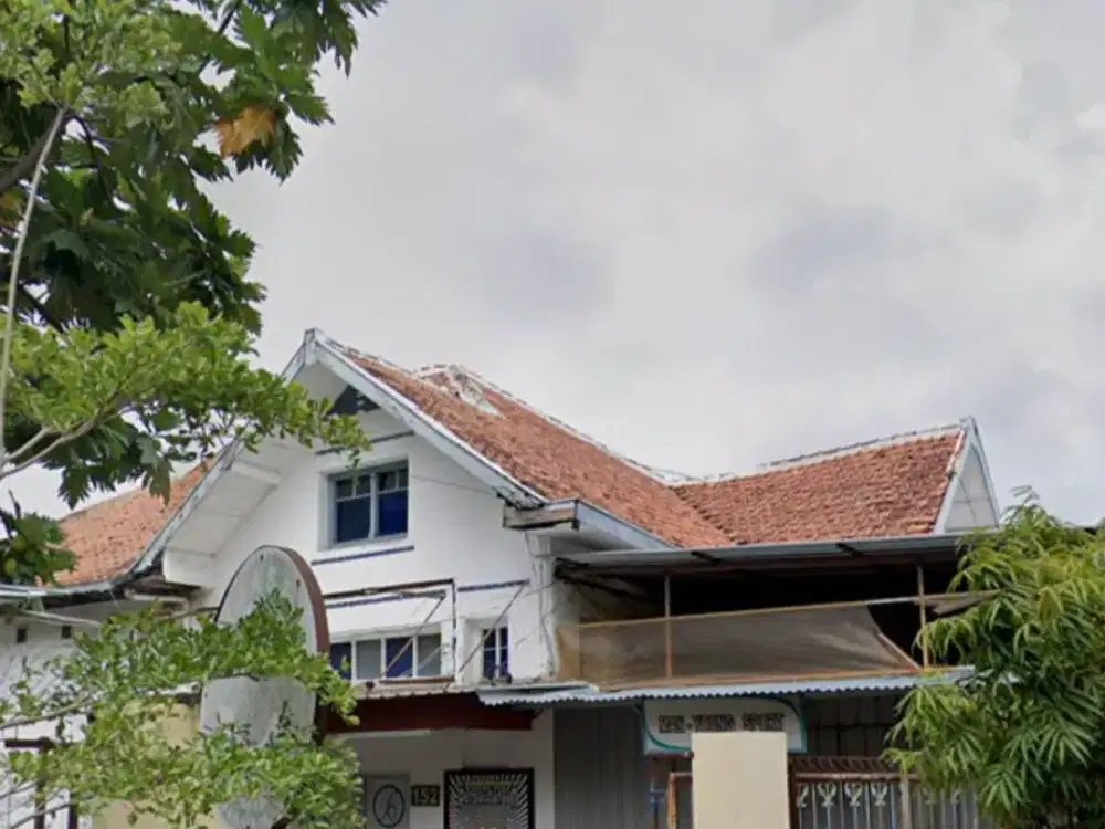 Rumah Hook Tengah Kota Jl. Imam Bonjol Semarang tanah Ngantong