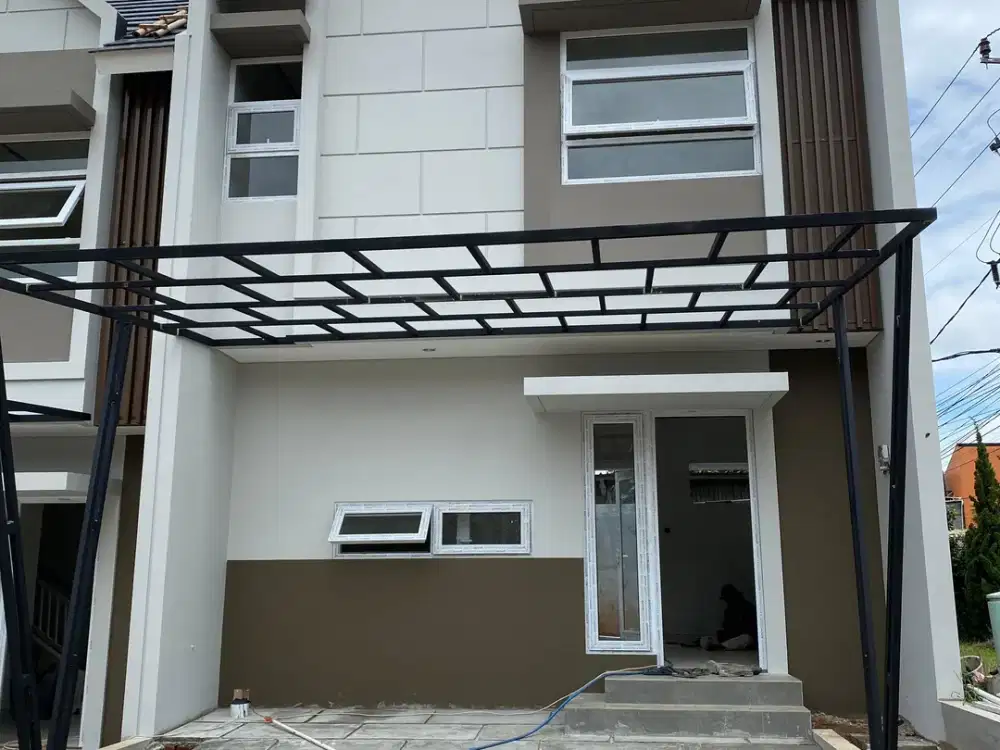 Rumah 2 lantai siap huni dekat stasiun rawabuntu dan pintu tol