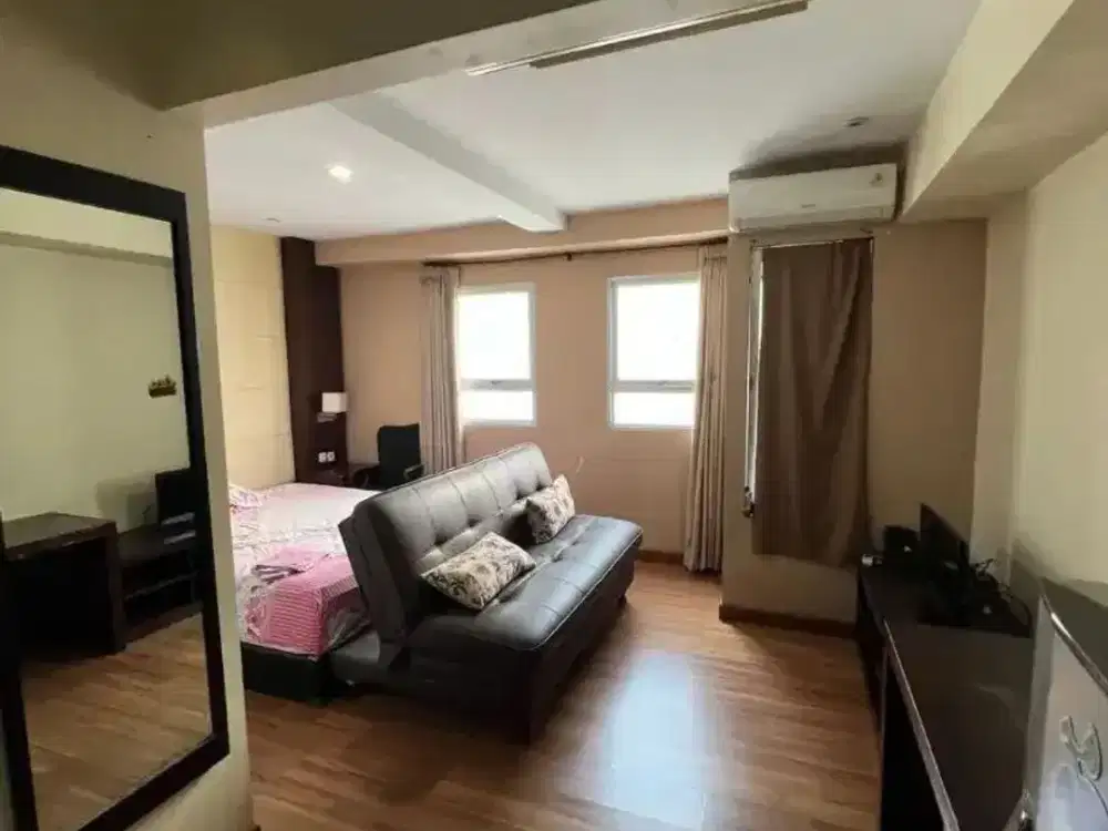 Dijual Apartemen Puncak permai 2BR jadi 1BR furnish bagus