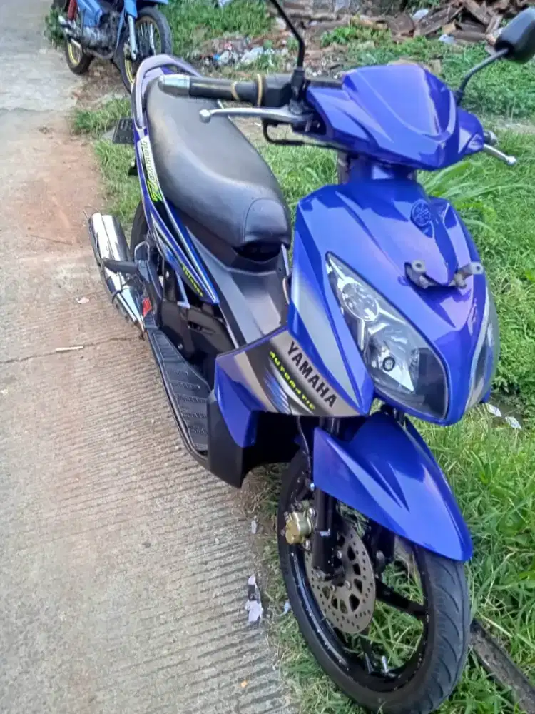 Yamaha nouvo z tahun 2005