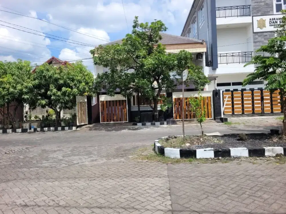 Rumah Rungkut Surabaya