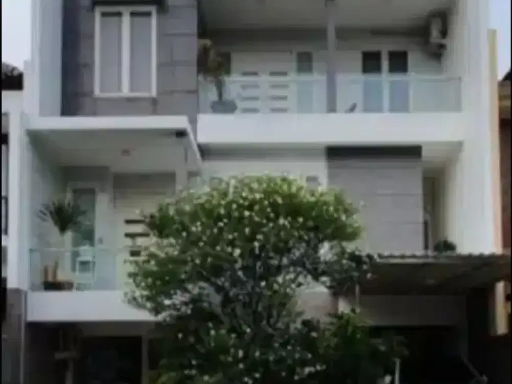 Dijual RUmah 3 Lantai berlokasi di Kertajaya Indah Regency (EL)