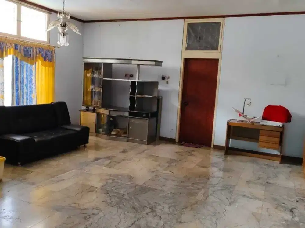 Rumah rumah Kav Polri Kel Jelambar Kec Grogol Petamburan S166
