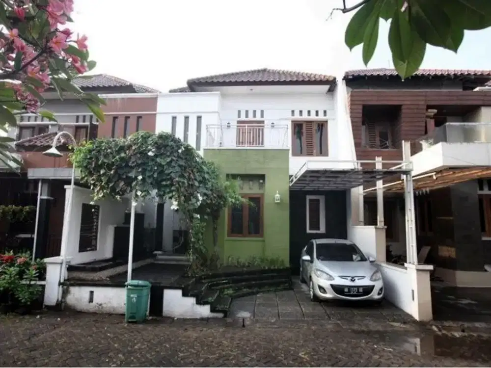 Rumah dalam Perumahan Condong Catur dekat Polda DIY