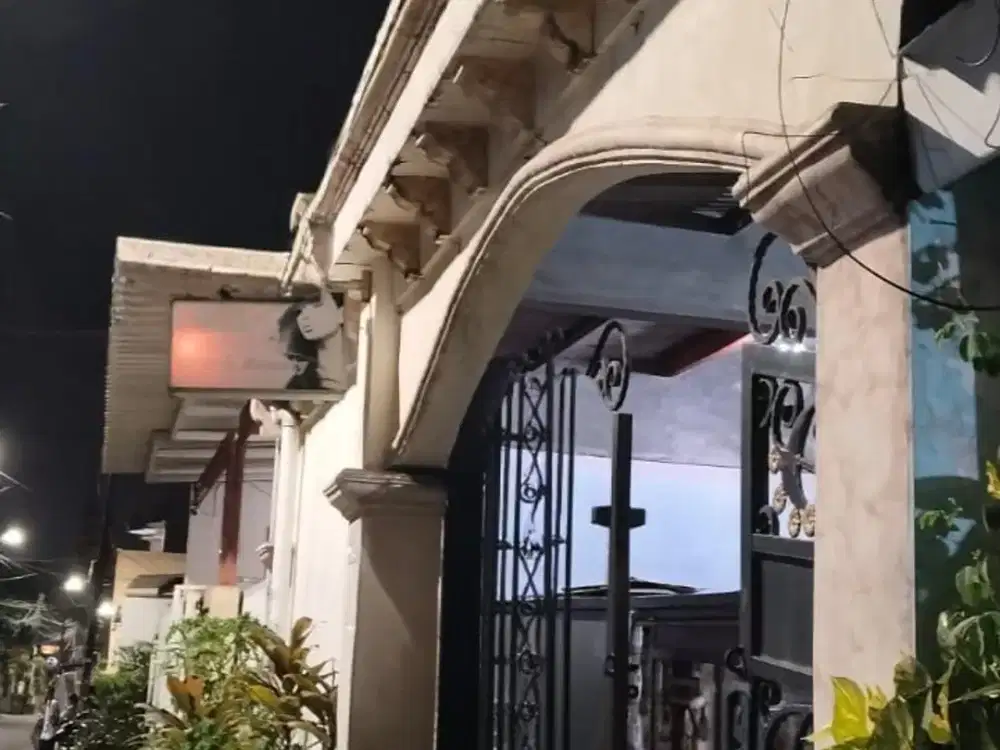 DIJUAL RUMAH SECOND SIAP HUNI DI PUSAT KOTA JAKARTA STASIUN JOHAR BARU