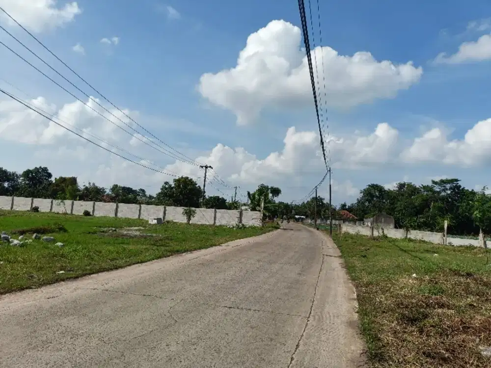Tanah Pinggir Jalan Cocok untuk Gudang, Ruko dan Investasi di Karawang