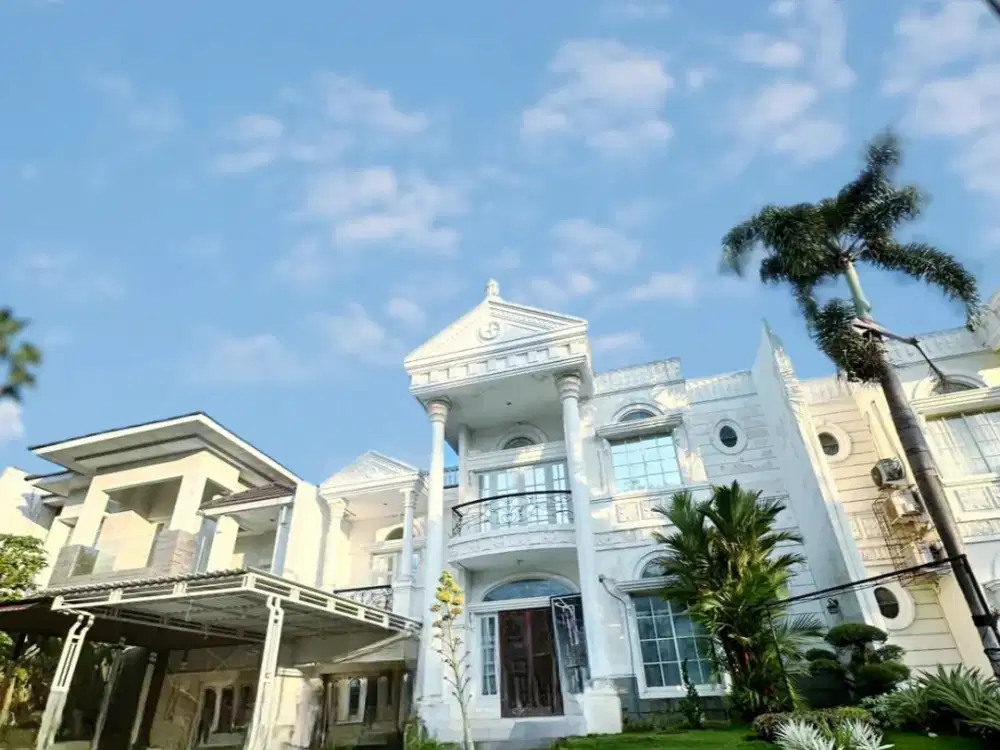 Termurah Rumah 3 Lantai Split Level di Raffles Garden, Citraland