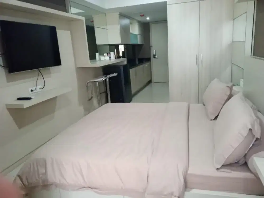 Dijual 1 Unit Apartment Furnished di Warhol Apt, Jl. A. Yani Semarang