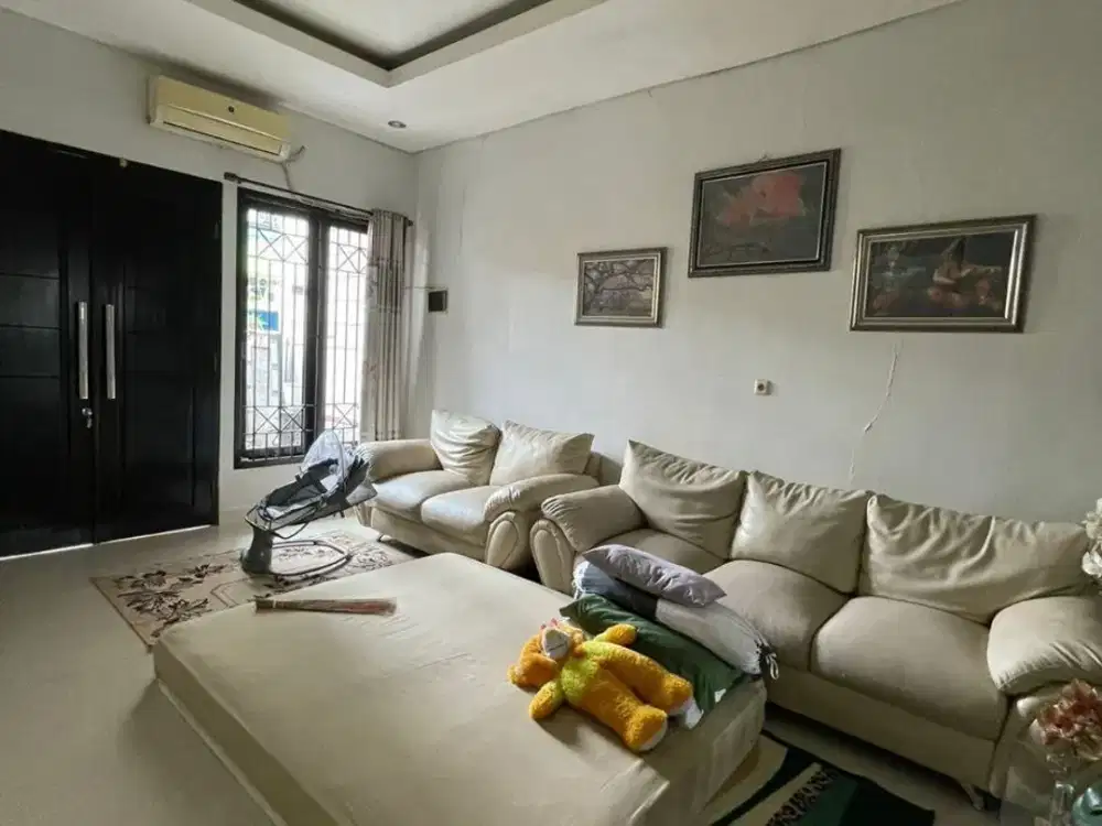 DIJUAL MURAH RUMAH CAKUNG LUAS 148 PENGGILINGAN SEMI FURNISHED