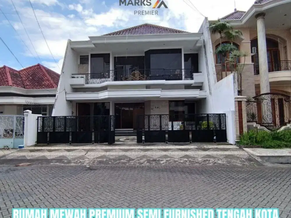 Rumah Mewah Full Furnish tengah kota di Ijen Klojen Malang