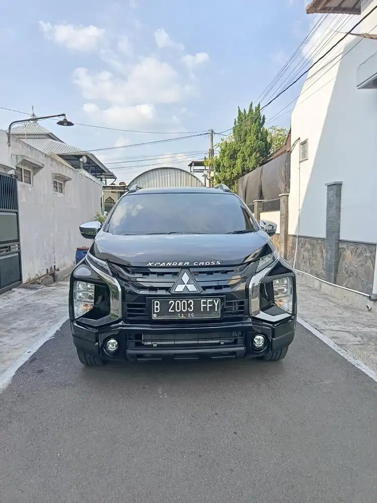 Xpander Cross Plus Matic Istimewa