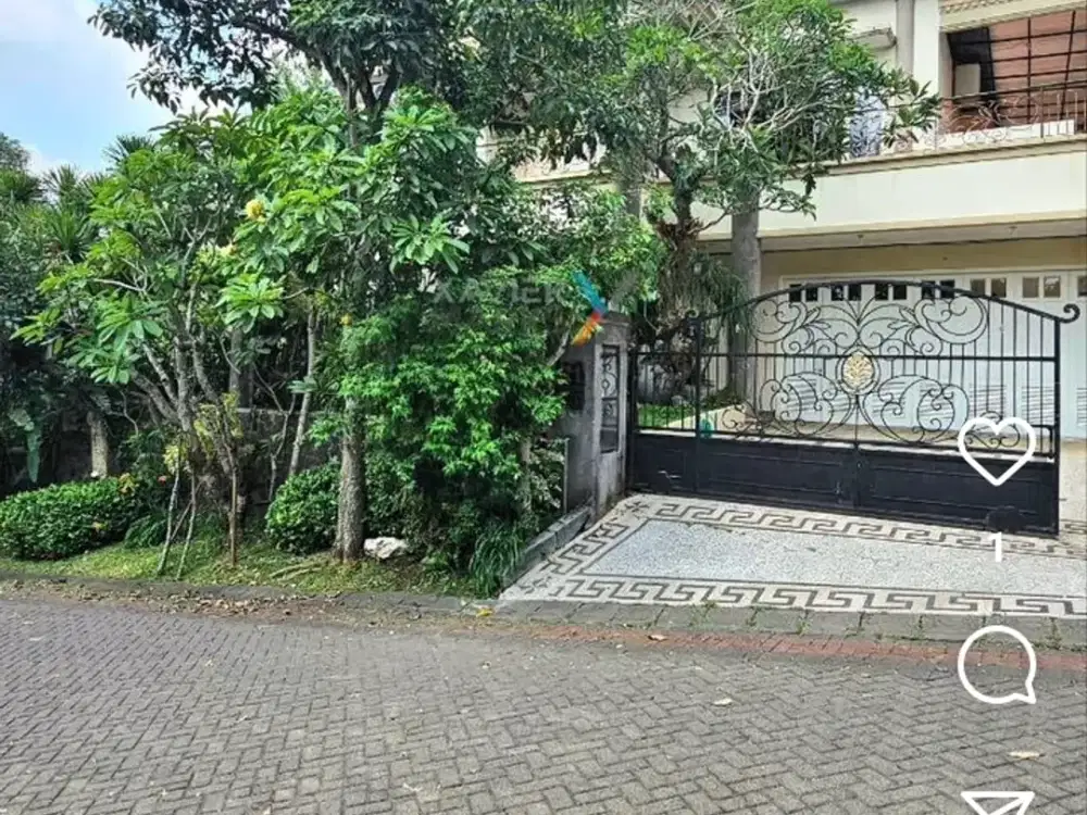 Rumah Tropis Modern mewah di Villa Puncak Tidar Malang