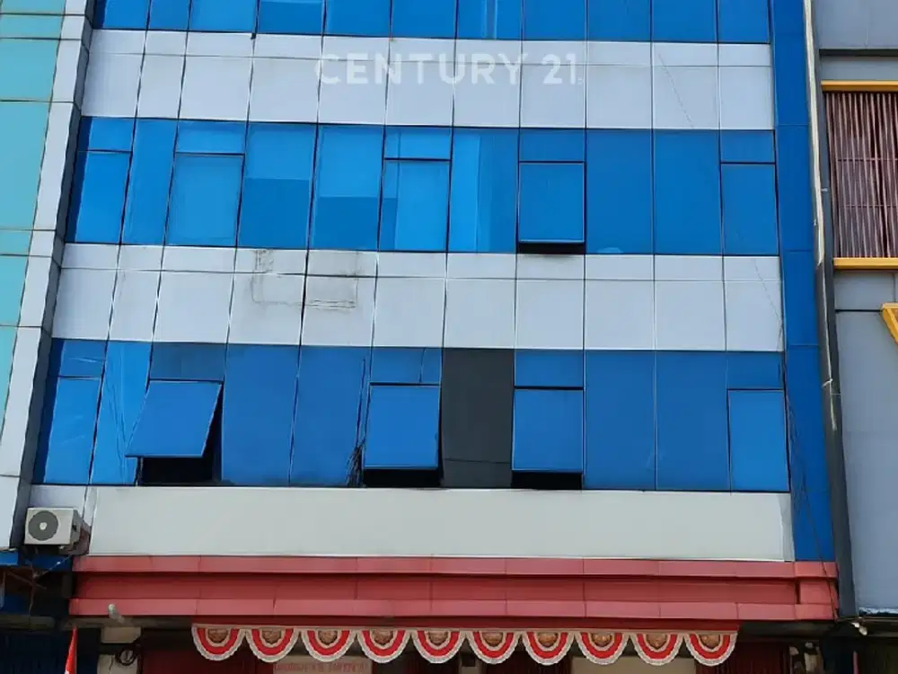 Ruko 4 Lantai Lokasi Strategis & Hadap Jalan Raya