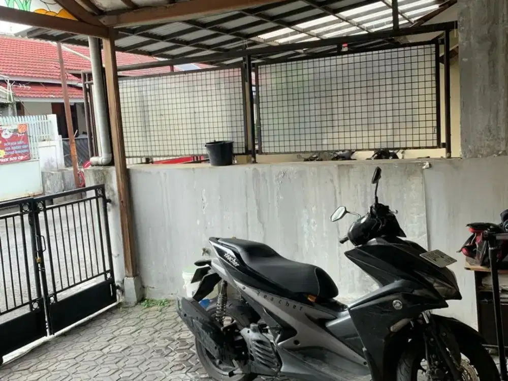 Dijual rumah di taman Kopo indah 2