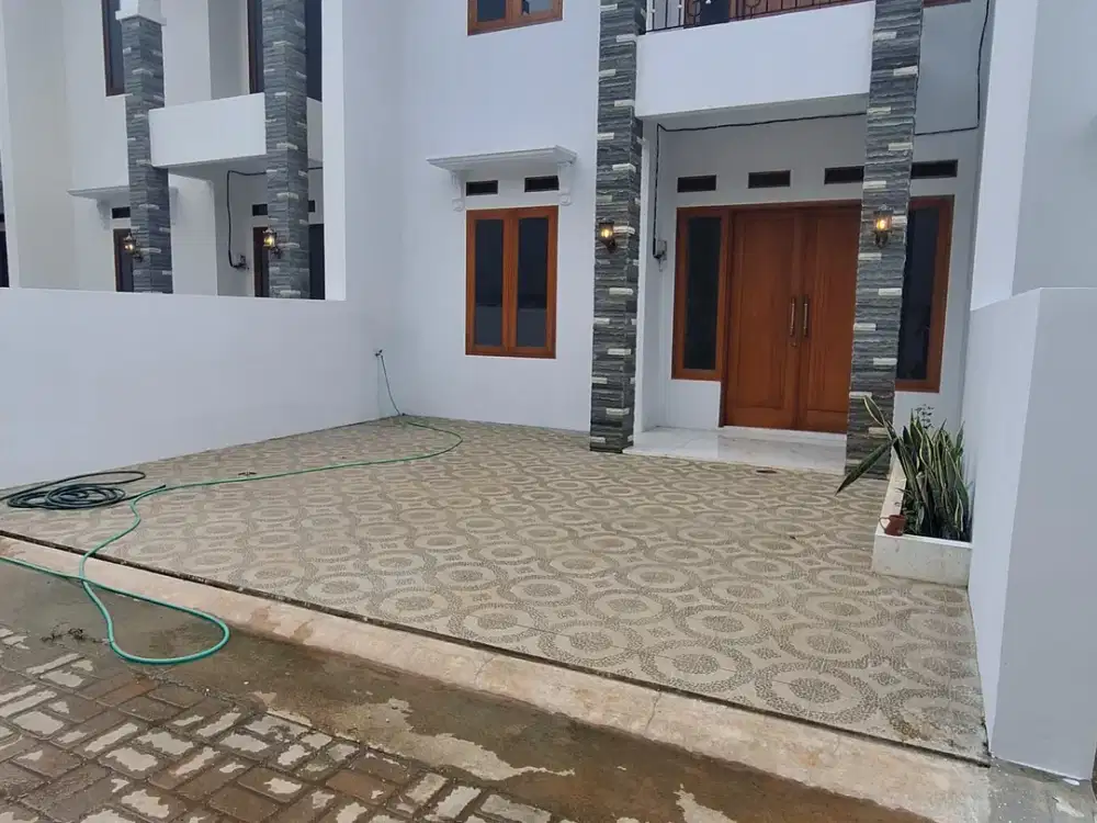 RUMAH MEWAH 1,2 M an 4 KAMAR TIDUR LOKASI STRATEGIS