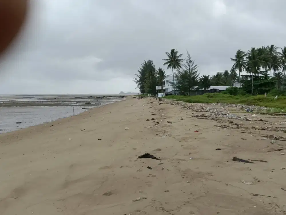 Bismillah jual tanah pantai Lamaru 3000 M² jalan semenisasi