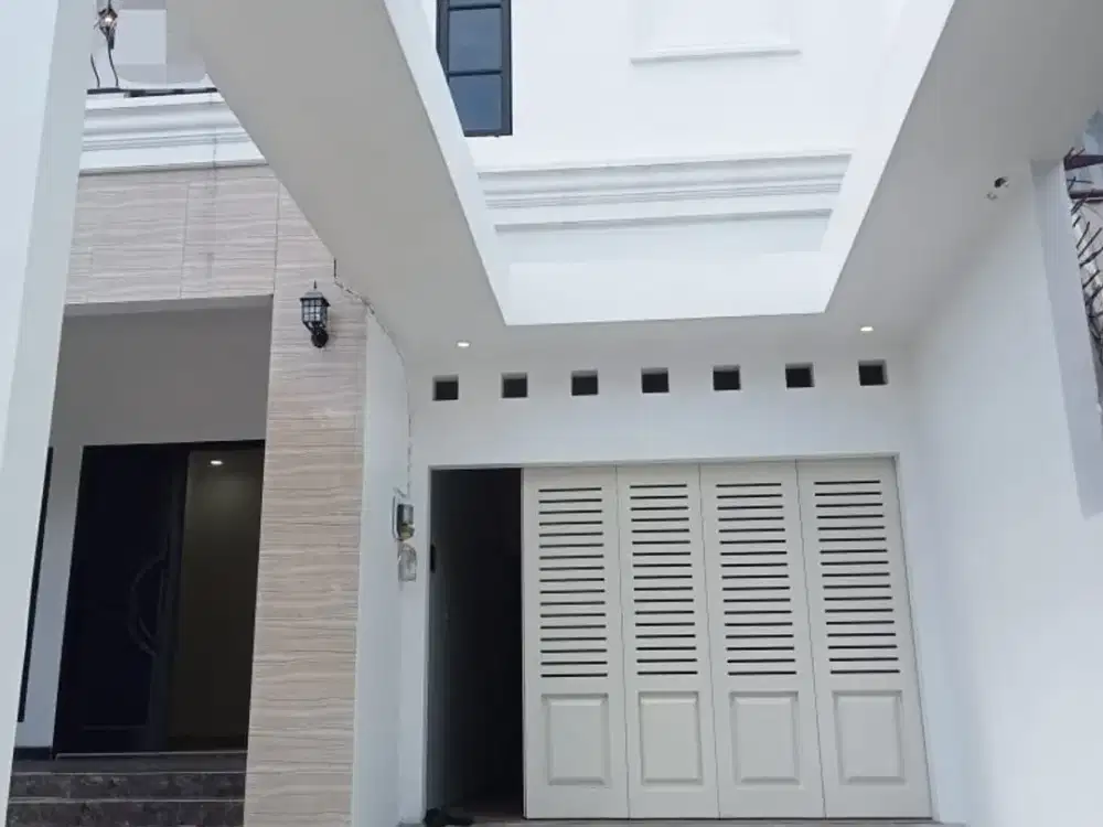 Rumah Bagus dan Mewah 2 Lantai di Duren Sawit Jakarta Timur