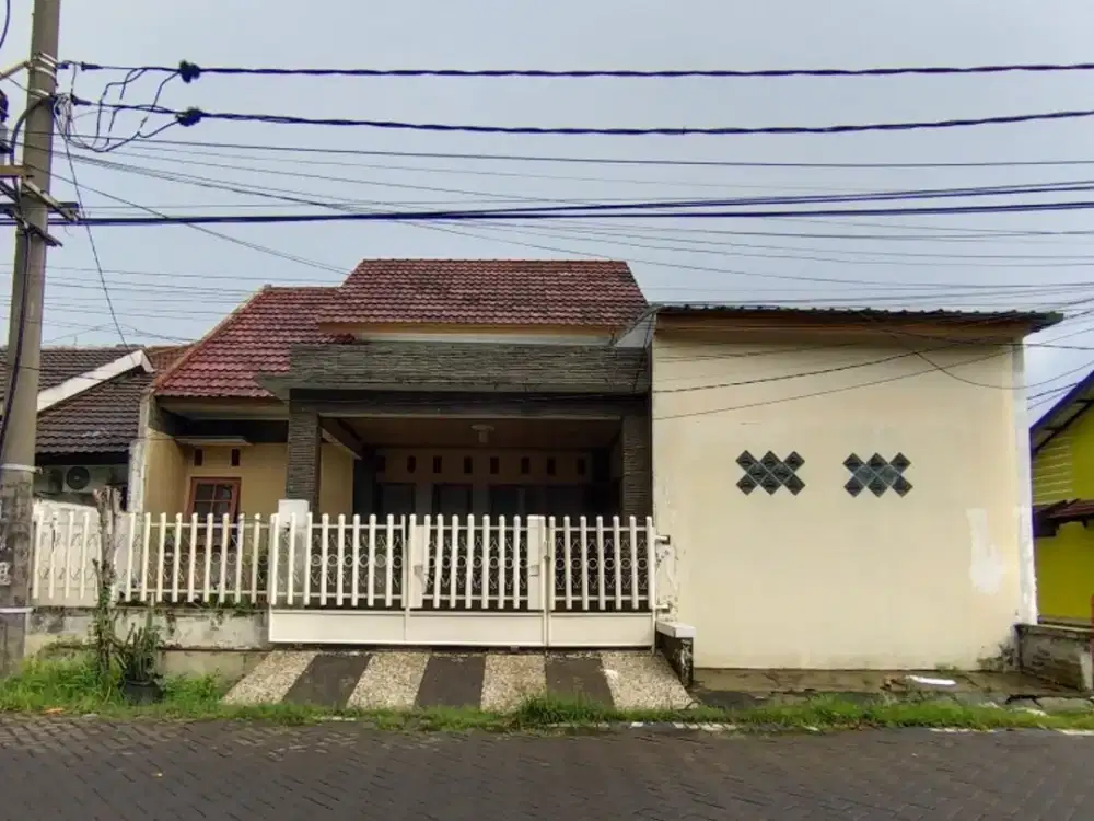 JAMINAN TERMURAH RUMAH POJOK LUAS DI REWIN WARU MEPET SURABAYA