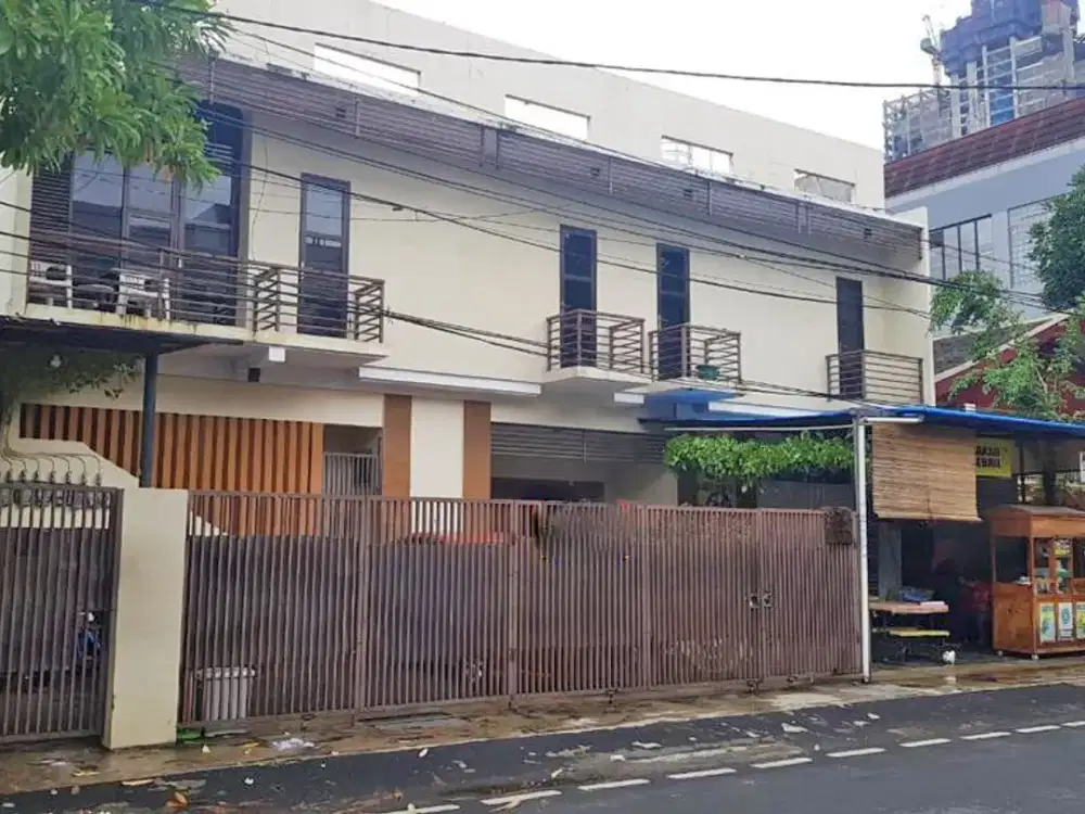 Rumah Lokasi Strategis di Bendungan Hilir Jakarta Pusat