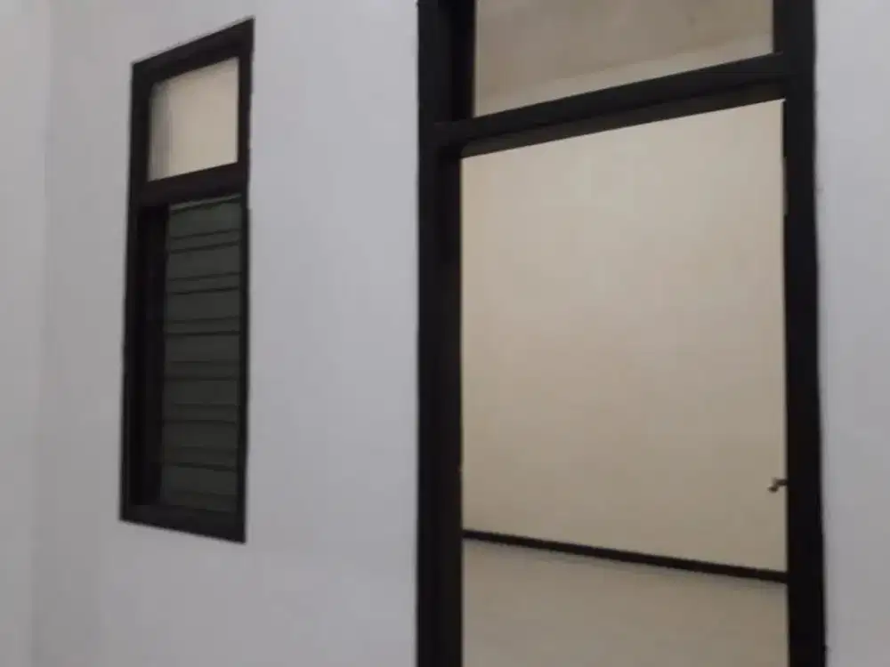 Rumah siap huni di Taman pinang sidoarjo lokasi strategis tengah kota