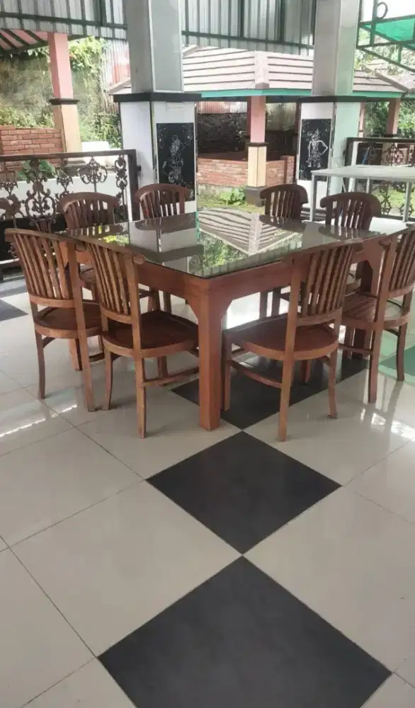 Di jual 1 set meja kursi