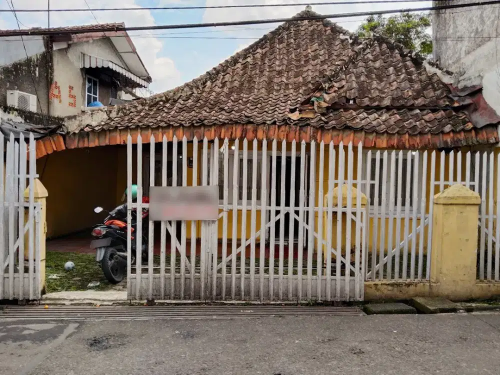 Rumah Strategis di Pusat Kota Cianjur Dekat Alun - Alun