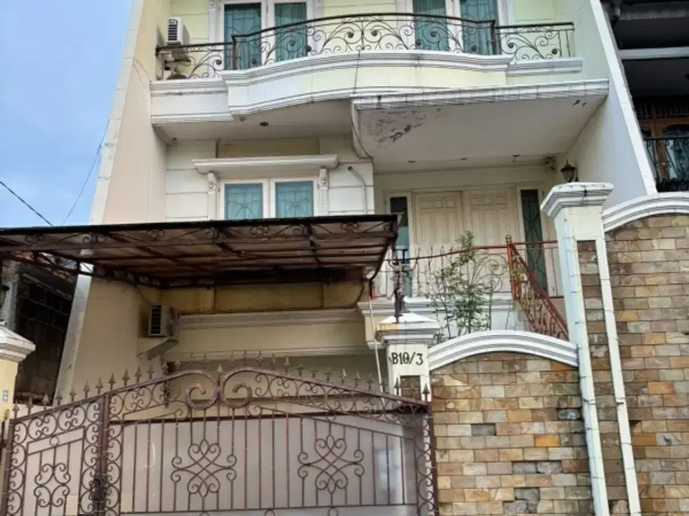 Rumah Mewah Siap Huni Semi Furnish Dalam Komplek Duren Sawit