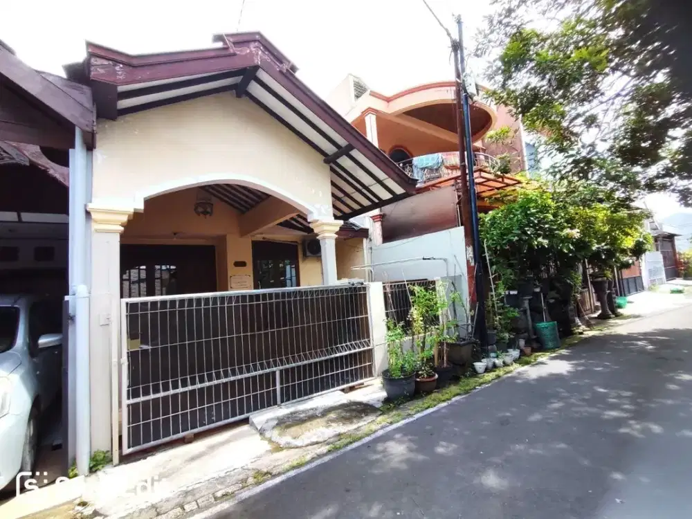 Rumah Dekat RS Indriati Solo Baru