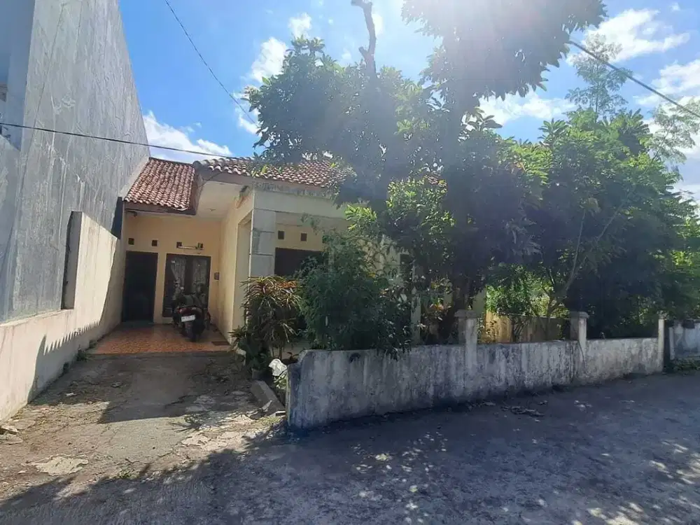 Rumah Tinggal Di Jl Kaliurang Km 10 Lokasi Dekat Untuk Ke UII dan UGM