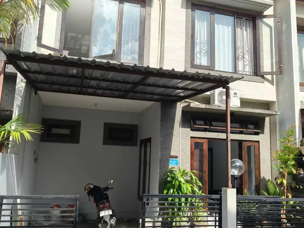 FOR RENT RUMAH MINIMALIS 2LT FURNISHED LOKASI STARTEGIS RENON