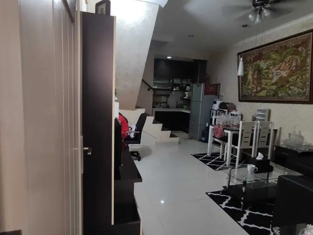 Dijual Rumah Taman Surya Uk 4x12 M2 Furnish Sudah Renov