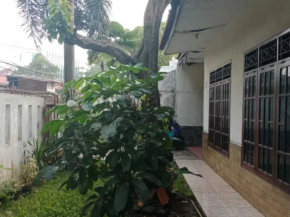 DIJUAL Tanah Strategis Cocok utk Usaha di Tanjung Barat - JM