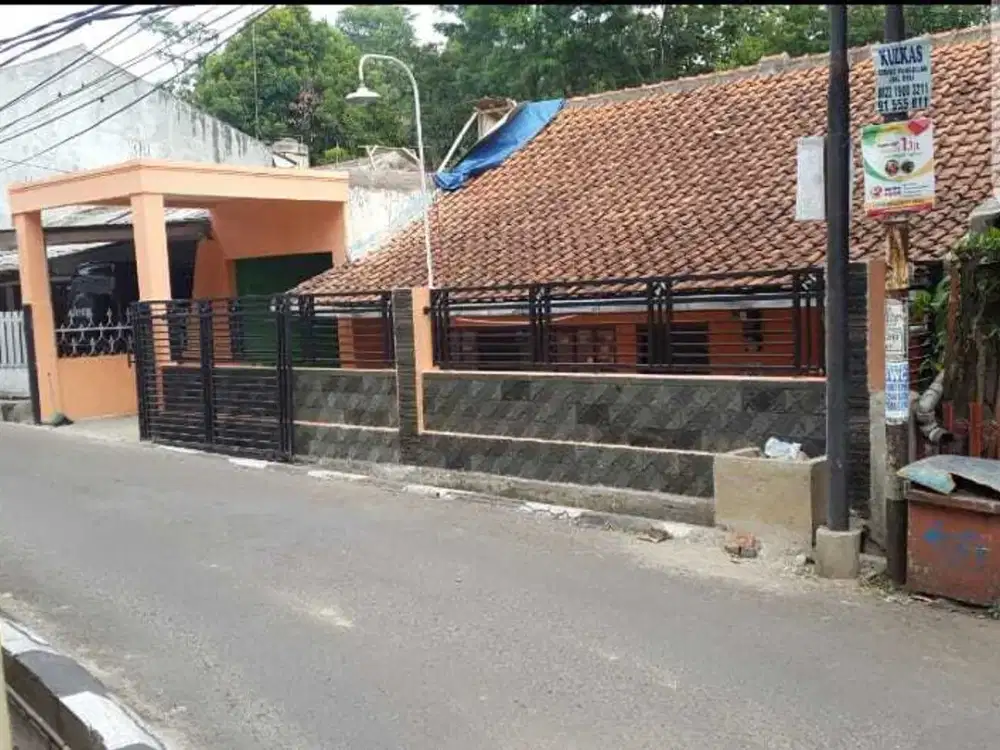 Rumah lt275/150 hrg1,6 di