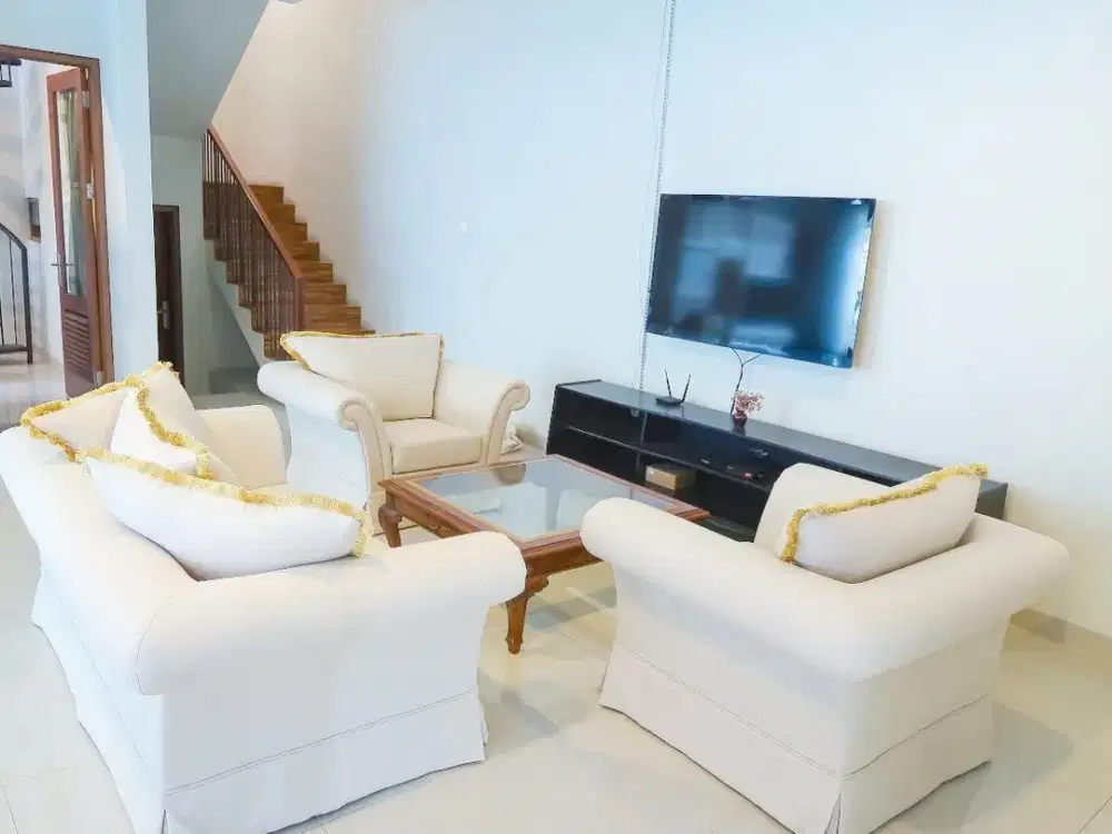 Rumah Disewakan Dalam Town House di Cipete