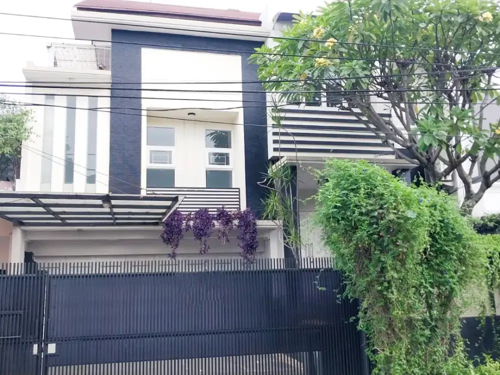 Rumah Bagus dan Siap Huni di Pondok Indah