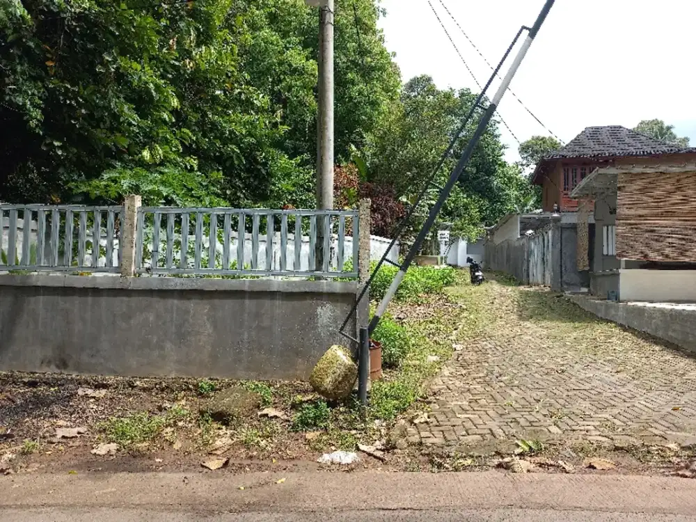Dijual rumah pinggir jalan, LT.3467 m2, LB.350 m2, SHM