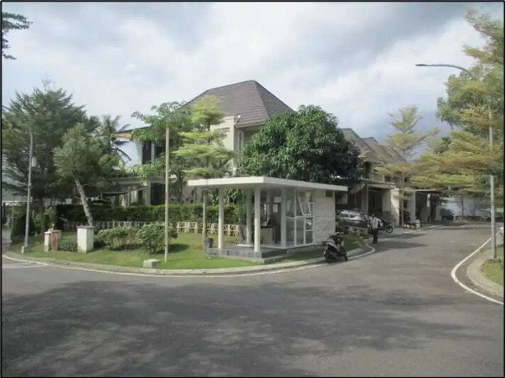 DIJUAL RUMAH DI PERUMAHAN CITRA GRAND MUTIARA GAMPING