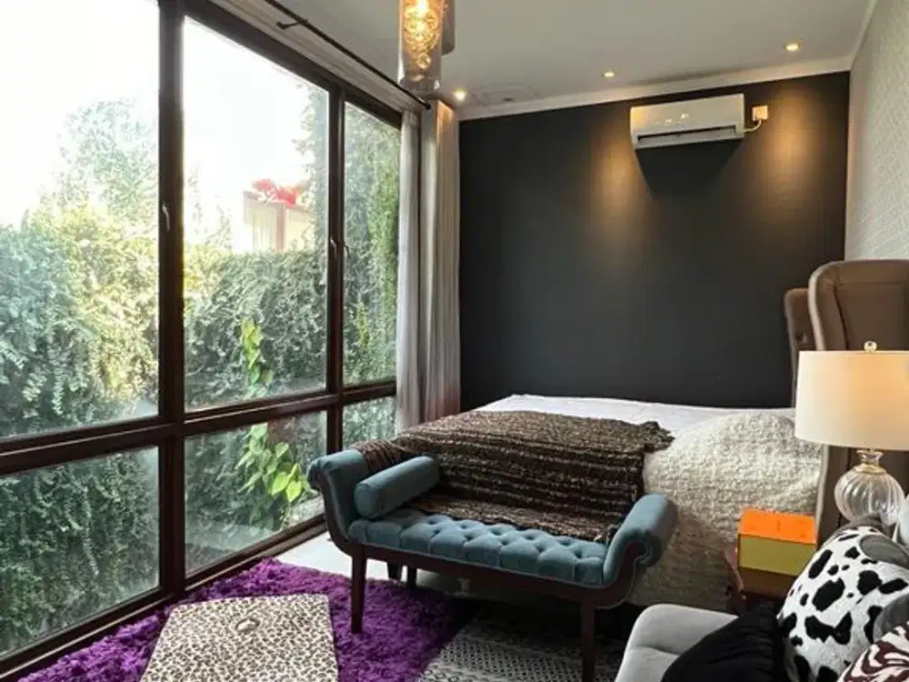 DISCOVERY BINTARO RUMAH CANTIK TERAWAT EMERALD KEBAYORAN
