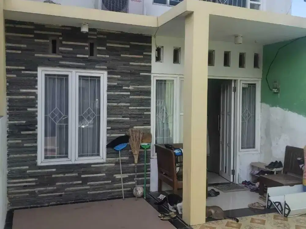 Dijual murah rumah di medokan ayu