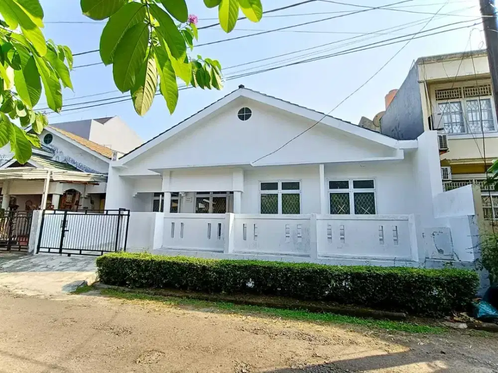 Rumah sewa siap huni di sektor 9 bintaro jaya