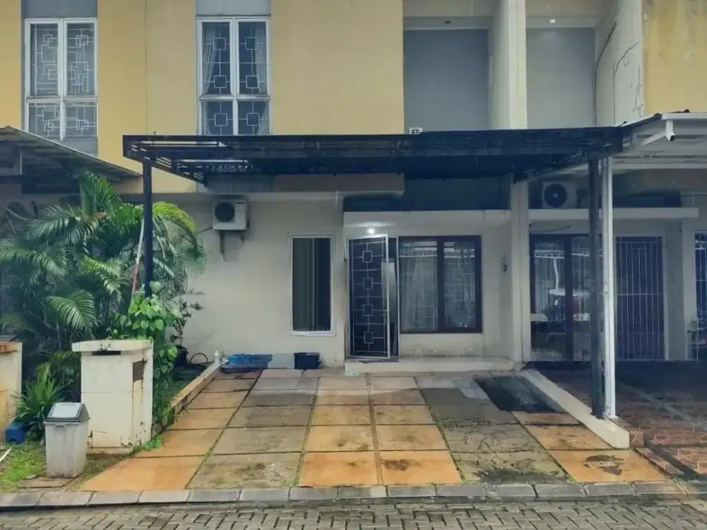 Jual Cepat ! Rumah Semi furnished Premier park 2 modernland