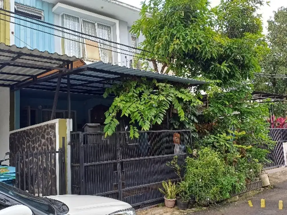 Jual rumah di Kencana loka pinehill, sektor 12.5 BSD