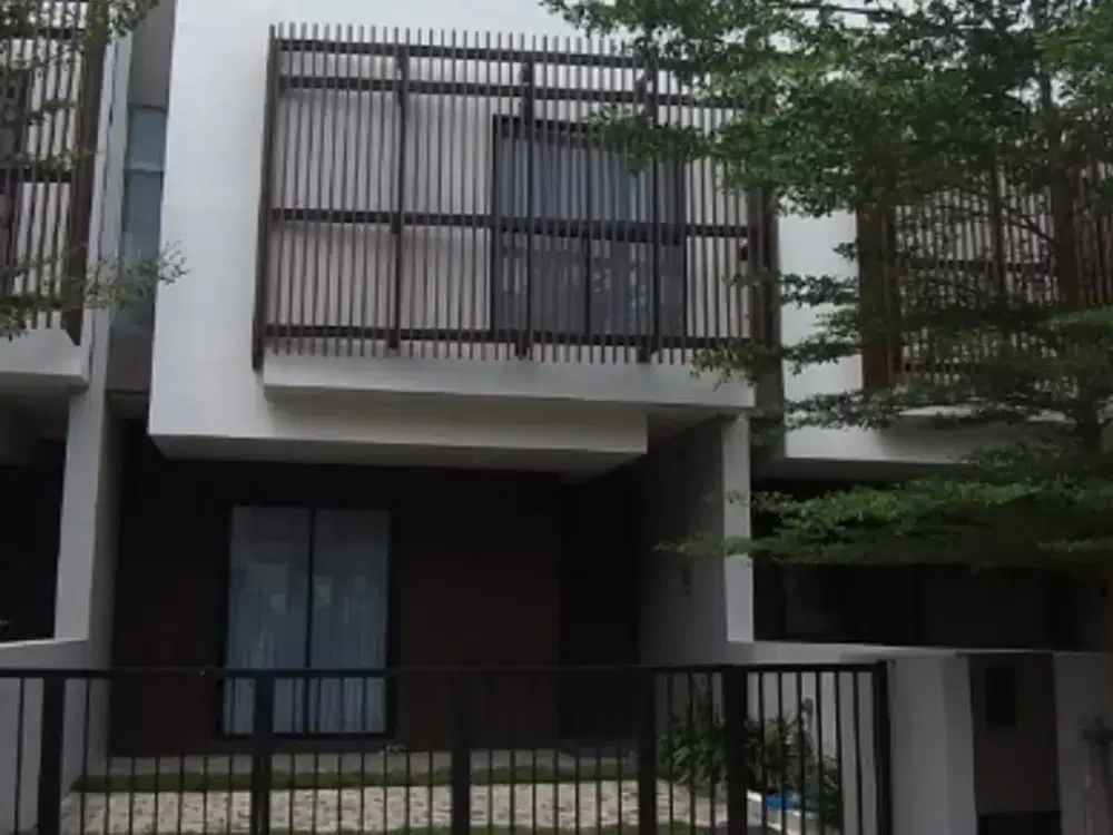 RUMAH NGANGGEL TENGAH KOTA DKT PUCANG,MANYAR,KERTAJAYA, MARVELCITY