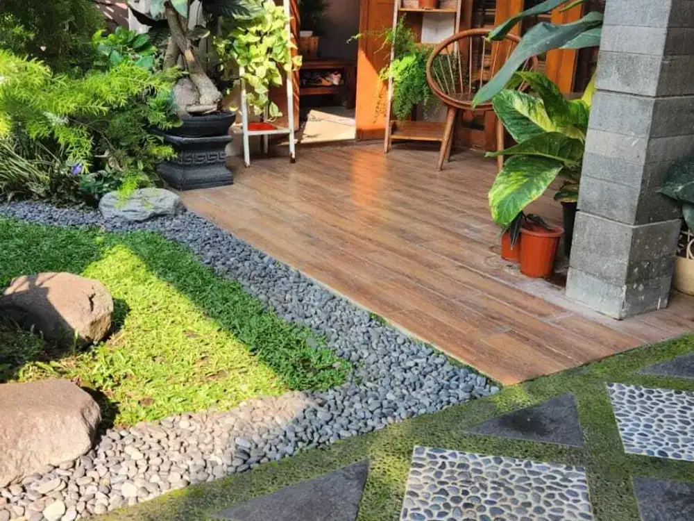 Dijual Rumah Lux Furnished di Sariwangi